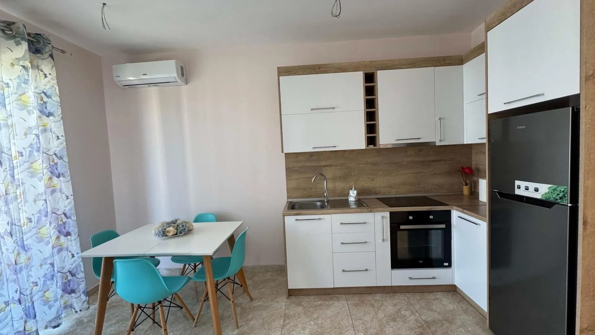 Abi Apartment Valamar Durrës 0*,  Albanien